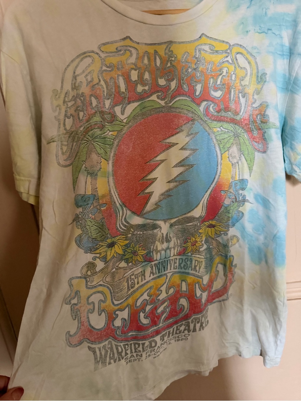 Vintage Grateful Dead Tie-Dye Tee with soft colours